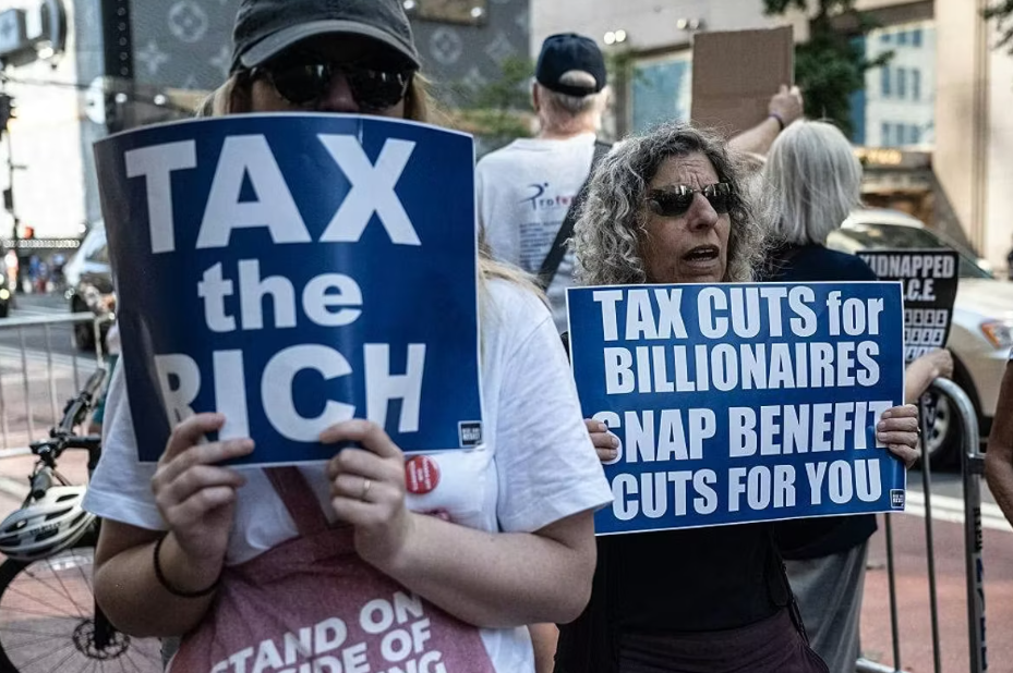 Trump’s New Tax Cuts Reached Millions, Yet Public Frustration Over Taxes Remains Deep 