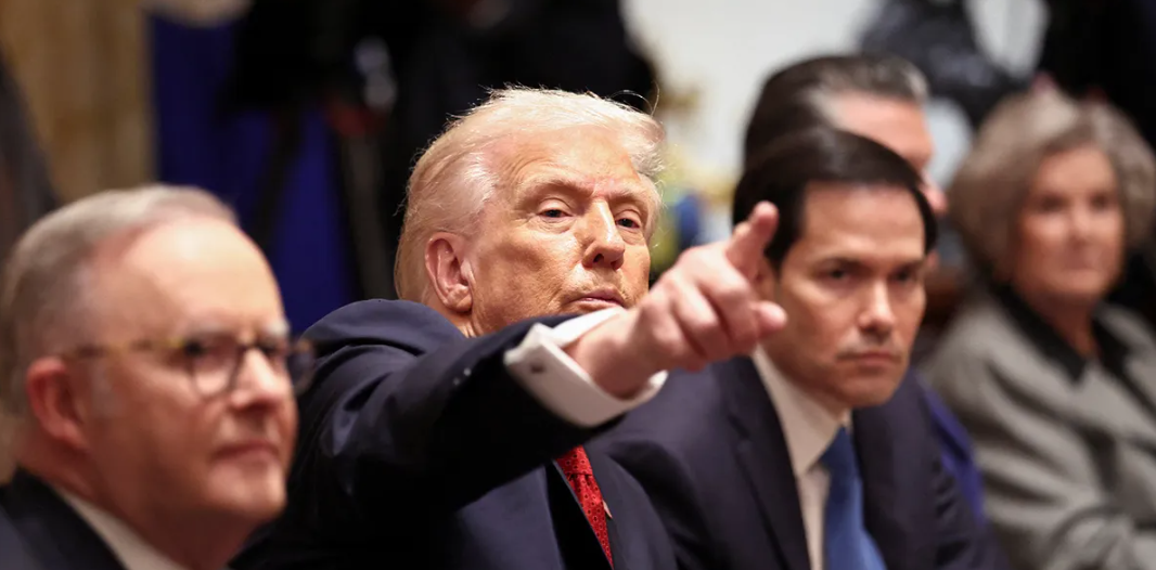 Democrats Turn Stock Trading Into a Midterm Fight Over Corruption and Trust
